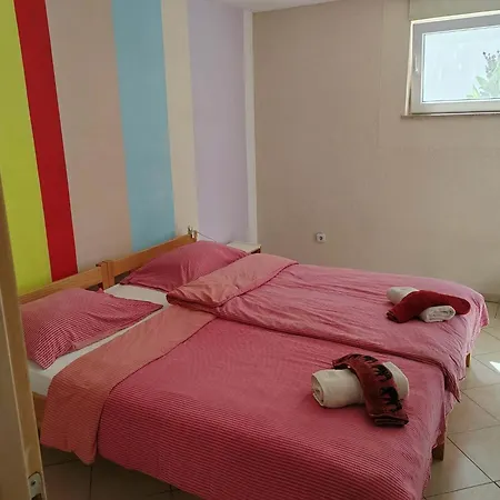 Lighthouse - A5 Threebedroom With Private Garden Apartamento Fažana