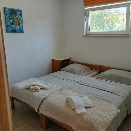 Lighthouse - A5 Threebedroom With Private Garden * Fazana