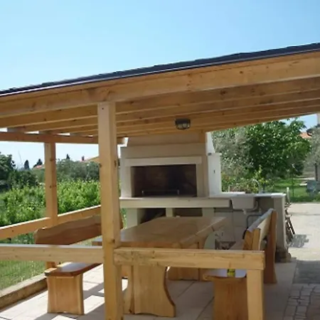 Lighthouse - A5 Threebedroom With Private Garden *