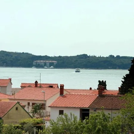 Apartman Lighthouse - A5 Threebedroom With Private Garden Fazana